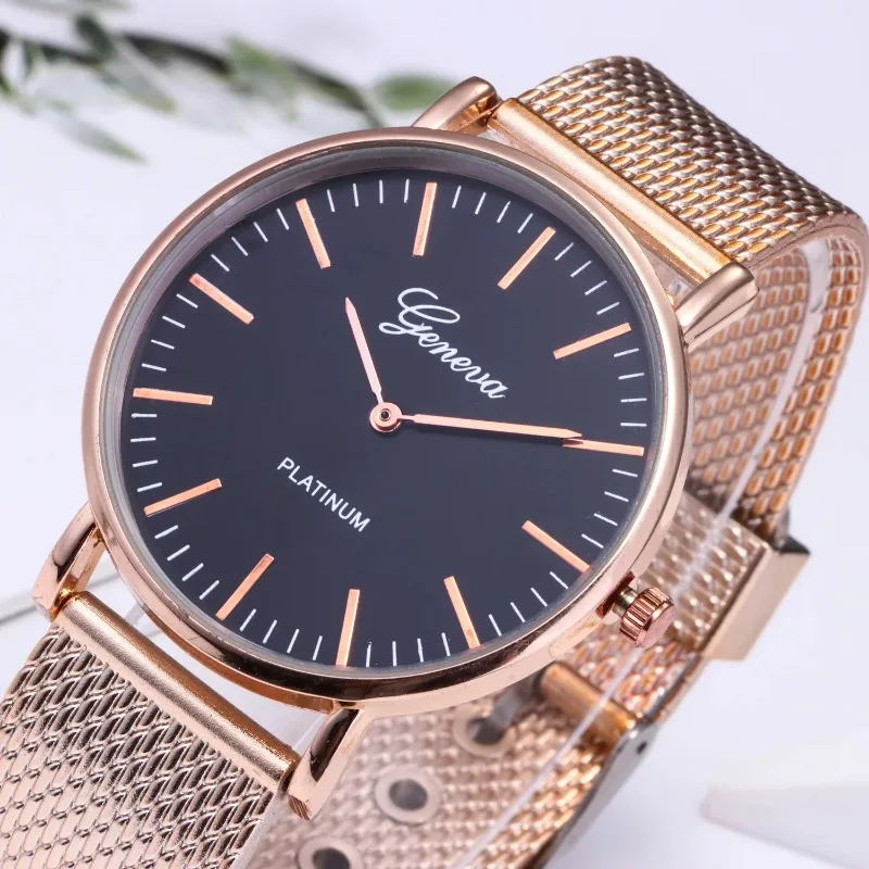 Luxury Wrist Watches for Women Fashion Quartz Watch Silicone Band Dial Women Wathes Casual Ladies Watch Relogio Feminino