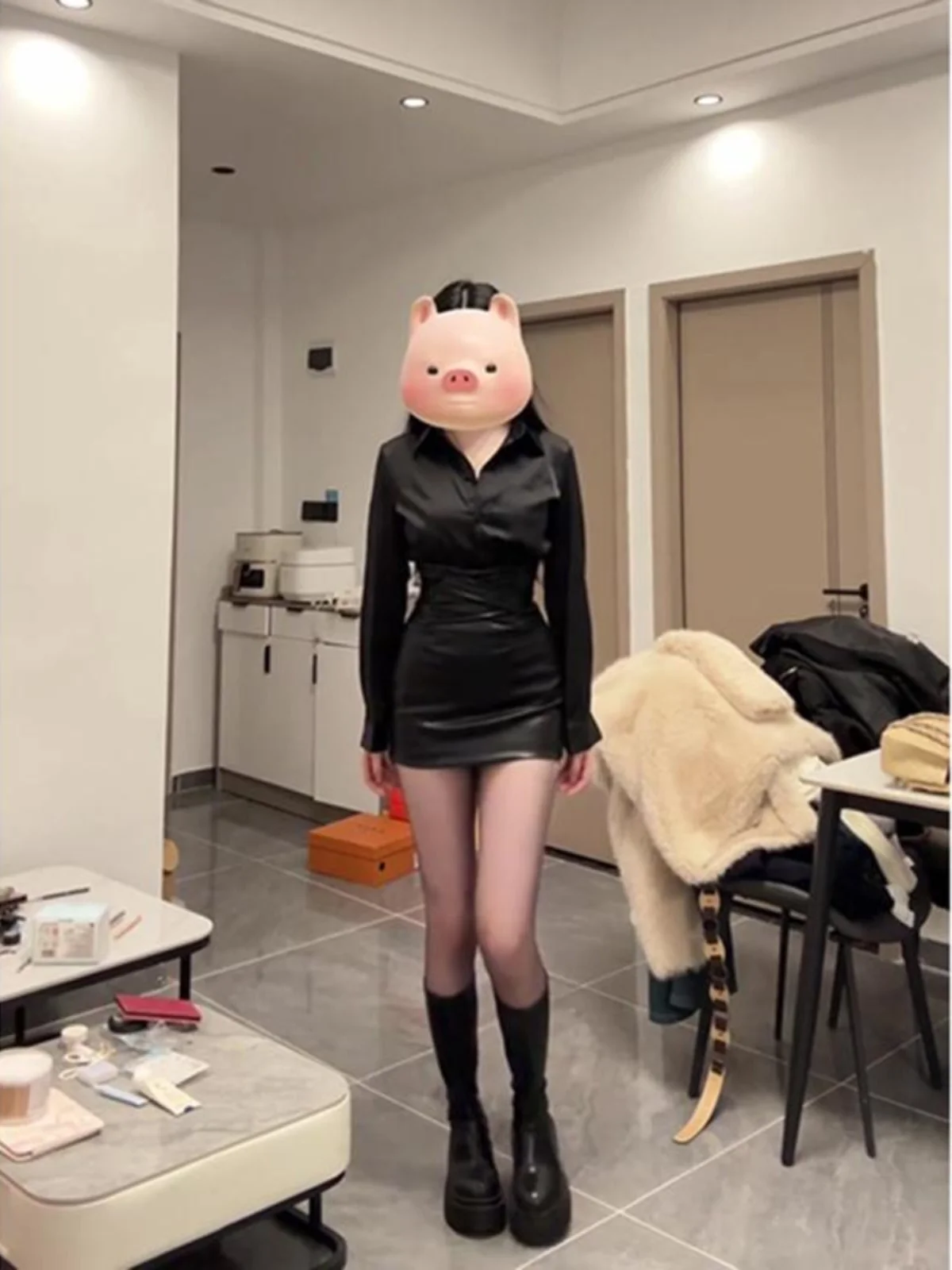 순수한 욕망 섹시한 검은 셔츠 긴 소매 여성 봄 자매 스타일 허리 치핑 스커트 세트 폴로 칼라 폴리 에스터 섬유
