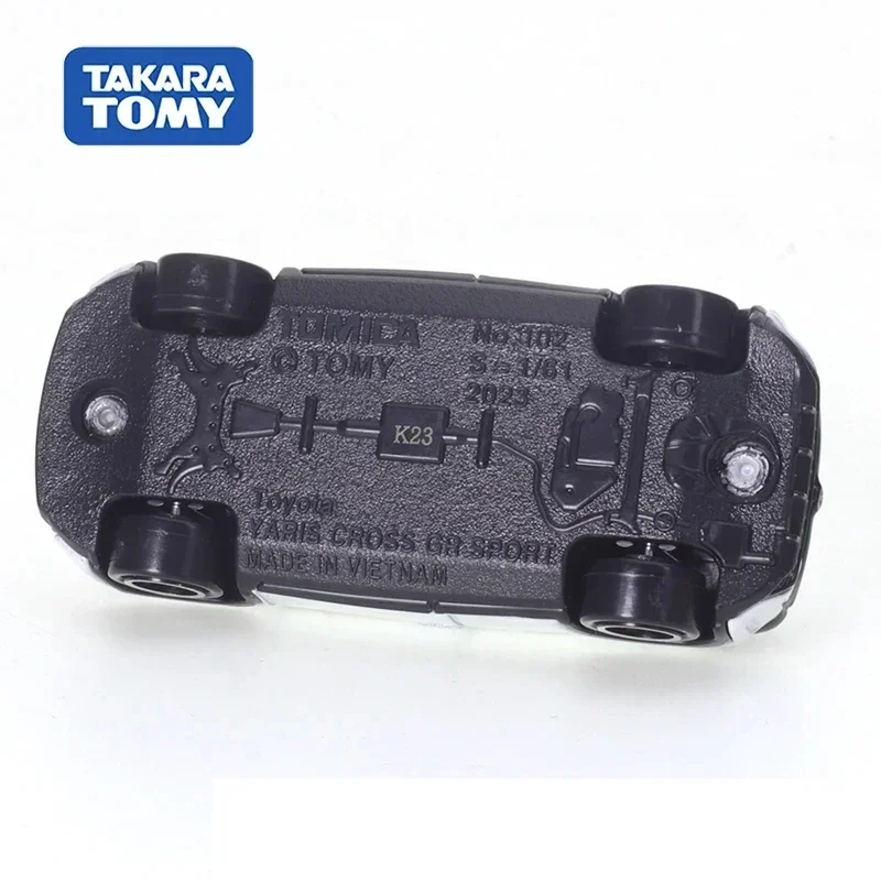 ในสต็อกBB Takara Tomy Tomica No.102 Toyota Yaris Cross GRกีฬารถโลหะผสมมอเตอร์Diecastโลหะรุ่นเด็กXmasของขวัญของเล่น