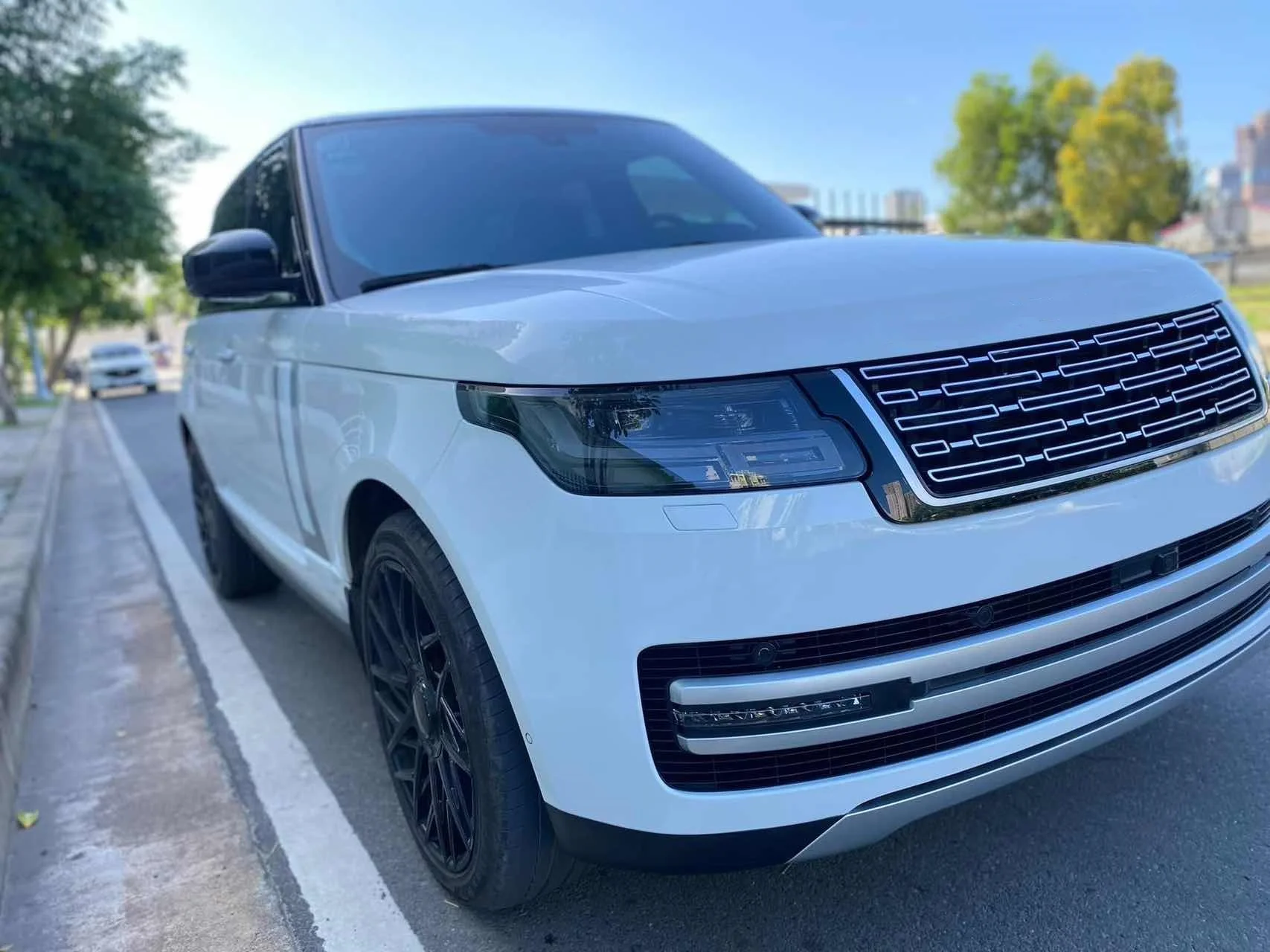 أطقم هيكل عالية الكفاءة وقفة واحدة رائجة البيع لسيارة لاند روفر 2018-2022 ترقية إلى 2023 طقم الجسم لسيارة رينج روفر فوغ