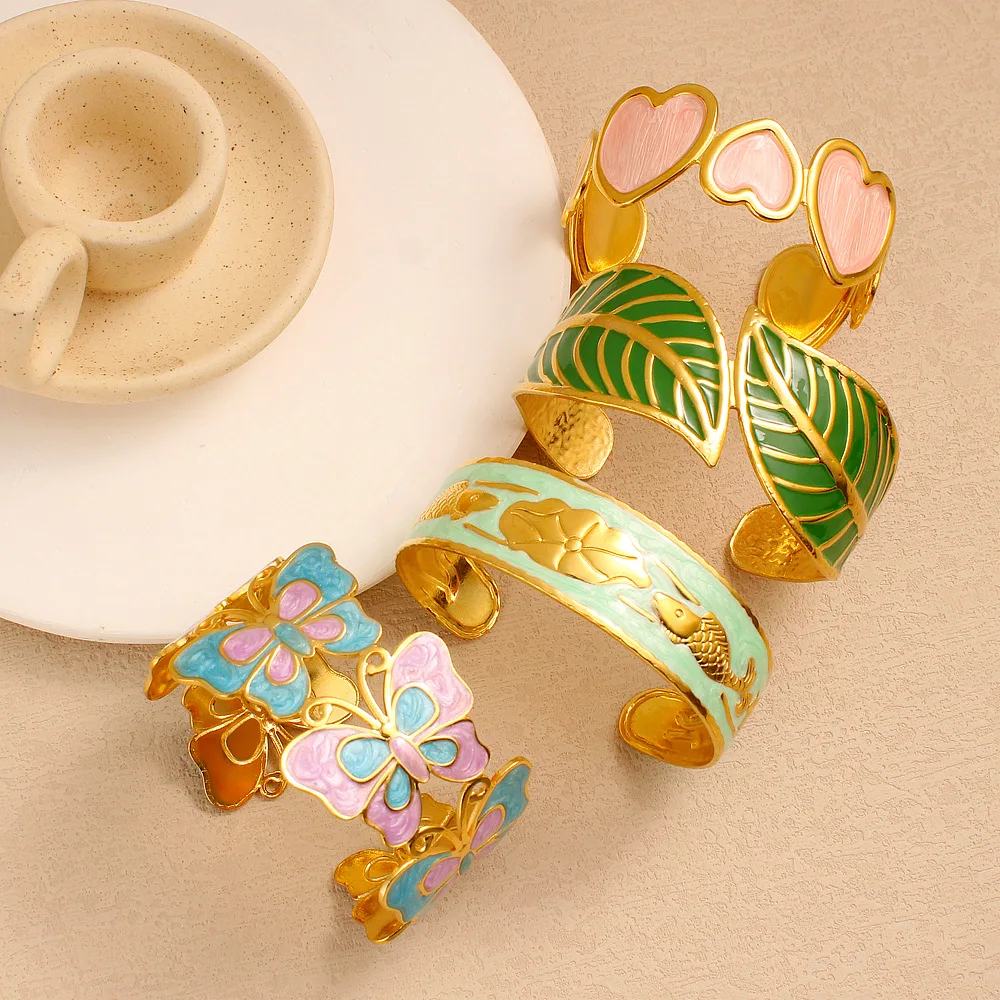 

New Exaggerated Stainless Steel Oil Pressure Colored Drip Oil Premium Feel Plated 18K Gold Color Opening Non Fading Bracelet