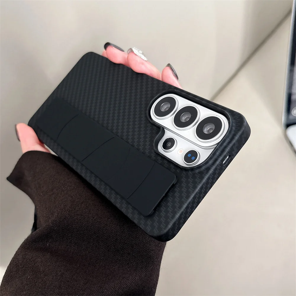 Luxuriöses Weiches Silikon-Armband Carbonfaser-Handyhülle für Samsung S25 S26 Ultra S23 S24 Plus Dünne PC-Schutzhülle