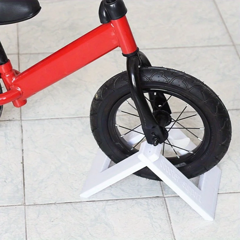 1 Stück Balance-Bike-Ständer, Kickscooter-Parkständer, Fahrrad-Präsentationshalterung, Fester Rahmen für Räder, Robuste Konstruktion – Detail 2