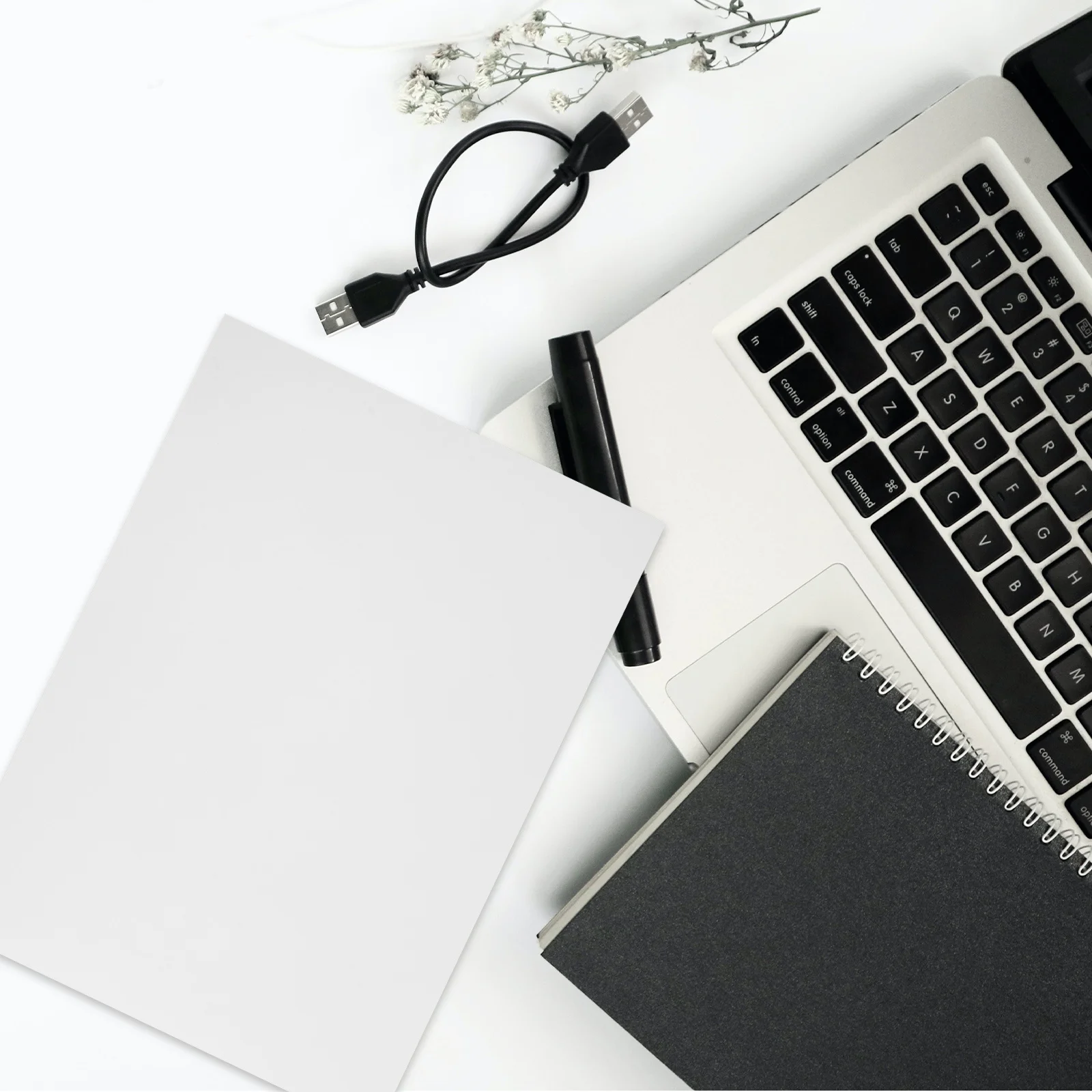 

30 Sheets A4 Printable Vinyl Label Paper Strong Adhesion Transparent Sticker Sheets for Labels Photos Crafts Transparent Paper