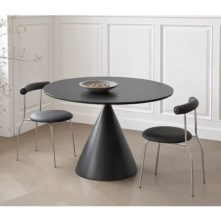 A parte superior arredondada e uma base de mesa cônica única de fibra de vidro preta é adequada tanto para uso interno e externo