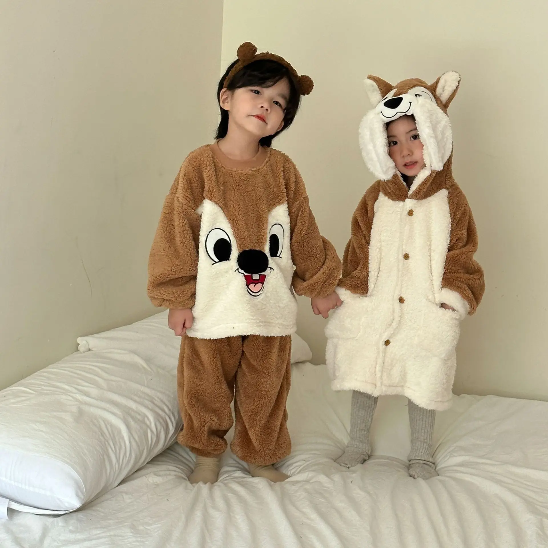 Autumn Winter Childrens Boys Pajamas Long Haired Flannel Coral Childrens Girls Nightgowns 1-10 Years Baby 2PCS Home Clothes Set