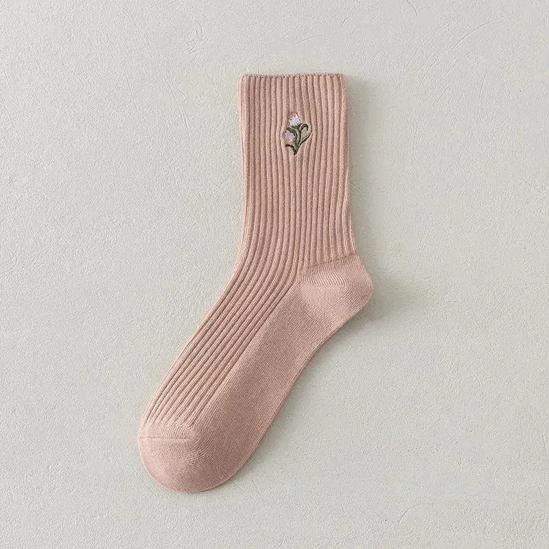 Różowe skarpetki haftowany kwiat Harajuku Retro Vintage damskie skarpetki College Style licealistki japońskie Kawaii śliczne długie skarpetki — zdjęcie 6