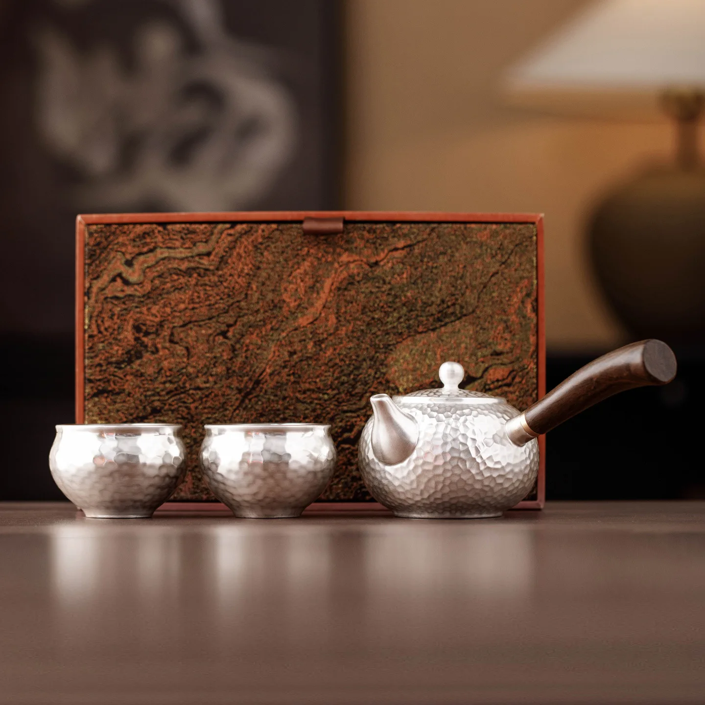 

999 Hammer Pattern One Pot Two Cups Light Luxury High-end Kung Fu Tea Set Chinese High-end Teapot Tea Cup Gift Box