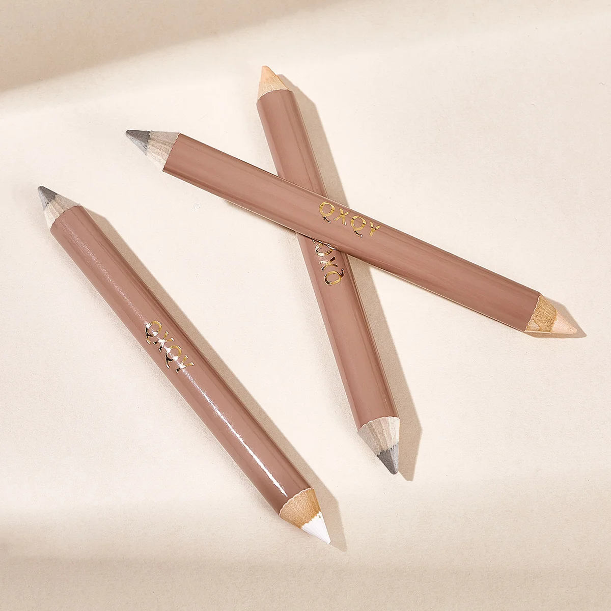 Penna per contorno evidenziatore a doppia testa 3D liscia come la seta Il contorno dell'ombra del naso naturale opaco illumina il trucco del viso