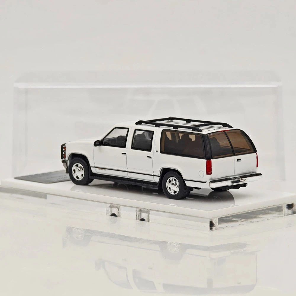 Коллекционная модель Bliss 1:64 GMC Suburban GMT400 SUV белая спортивная версия HEC Beijing Exclusive Ltd лимитированная серия 499 экземпляров литая под давлением