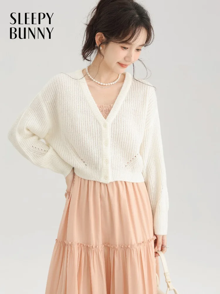

Vintage Knit Cardigan for Women Loose V-Neck Hollow Out Sweater Soft Retro Outerwear Top for Autumn Layering Chic Casual Outfits