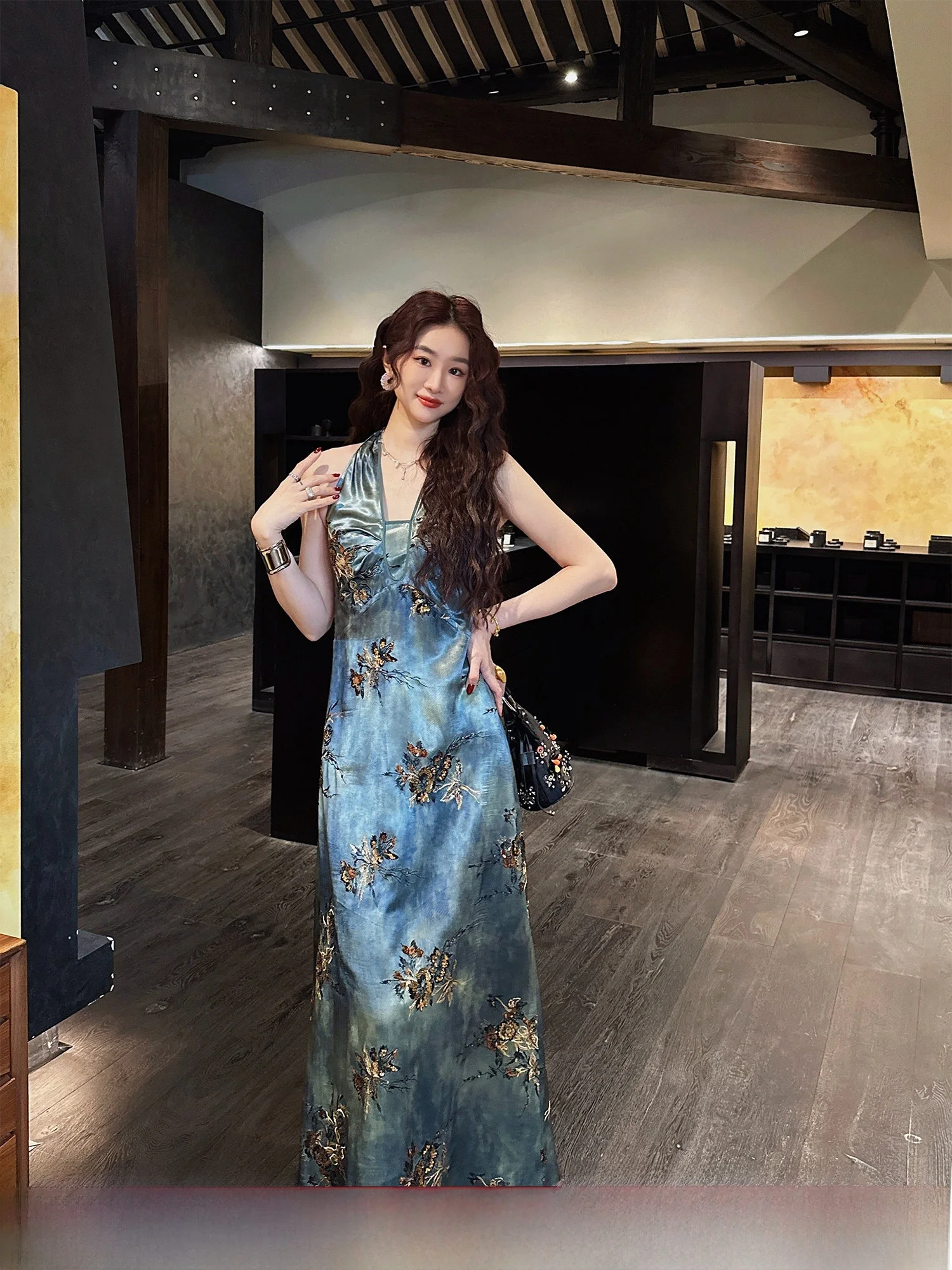 

Платье Sanji Bla Flower Moon Capture с тяжелой вышивкой, из ацетатной ткани, простого кроя, свободное, с завышенной талией, А-силуэт