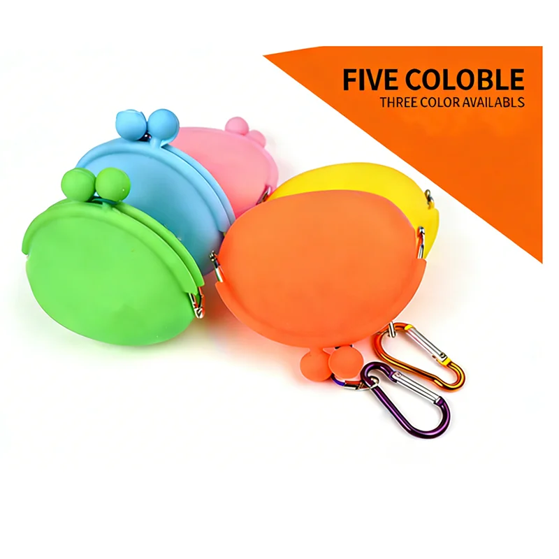 Multi-Functional Portable Silicone Fashionable Dog Treat Pouch for Training Outdoor Multi-functional Pet Snack Bag with Clip