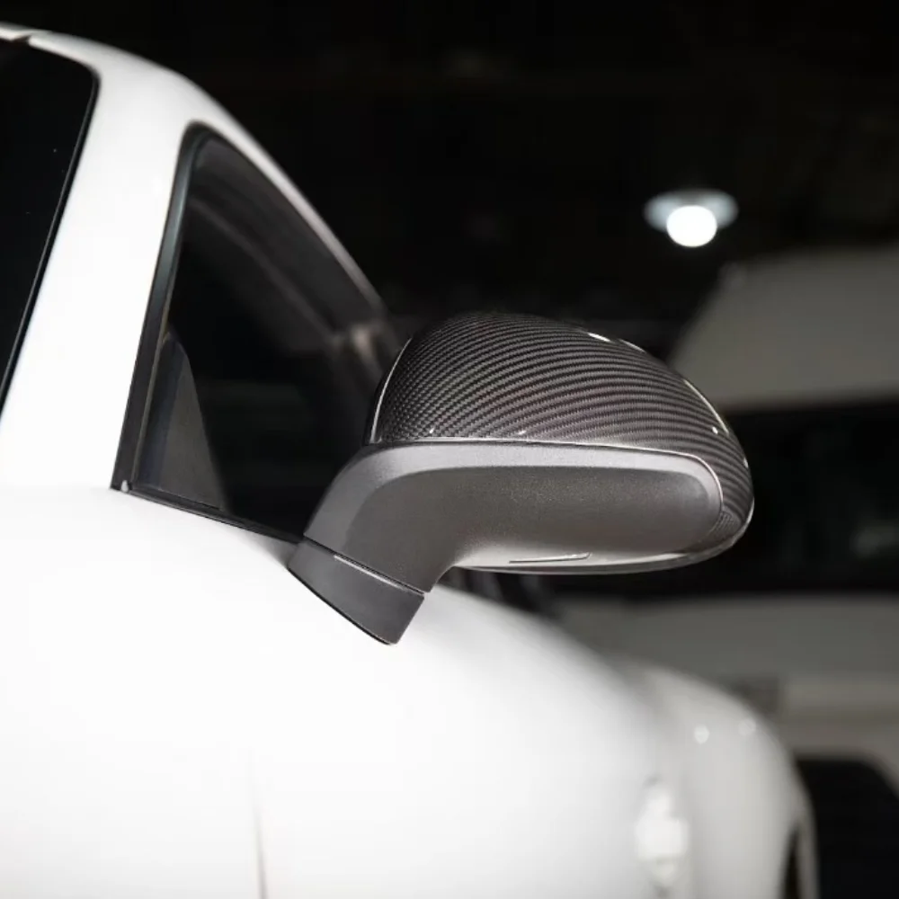 Night Driving Safety with a Smart Anti-Glare Rearview Car MirrorHigh-Definition Wide-Angle Rearview Mirrors: a Must-Have Upgrade