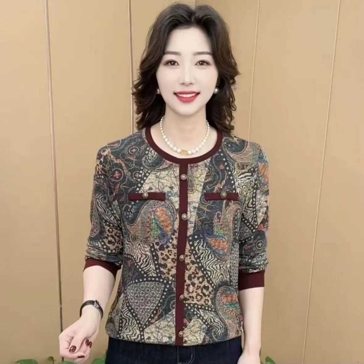 Fall 2025 New Fashion Mommy Clothes round Neck Loose Long Sleeve Top Elegant Middle-Aged And Elderly Style Casual Loose Fit