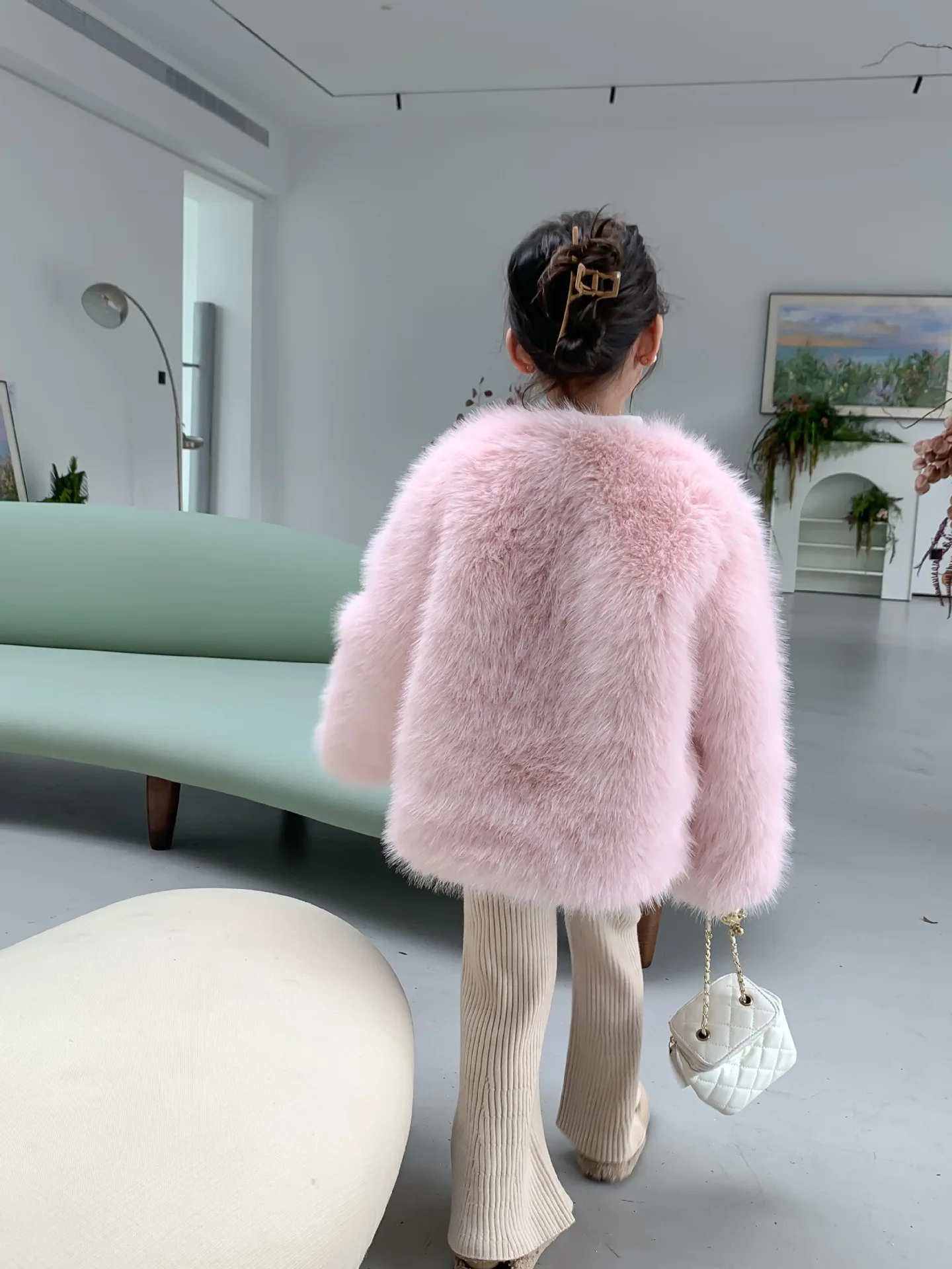 Ragazze finta pelliccia di volpe cappotto di pelliccia di cotone bambini nuovo autunno inverno moda fibbia di perle caldo spesso dolce giacca