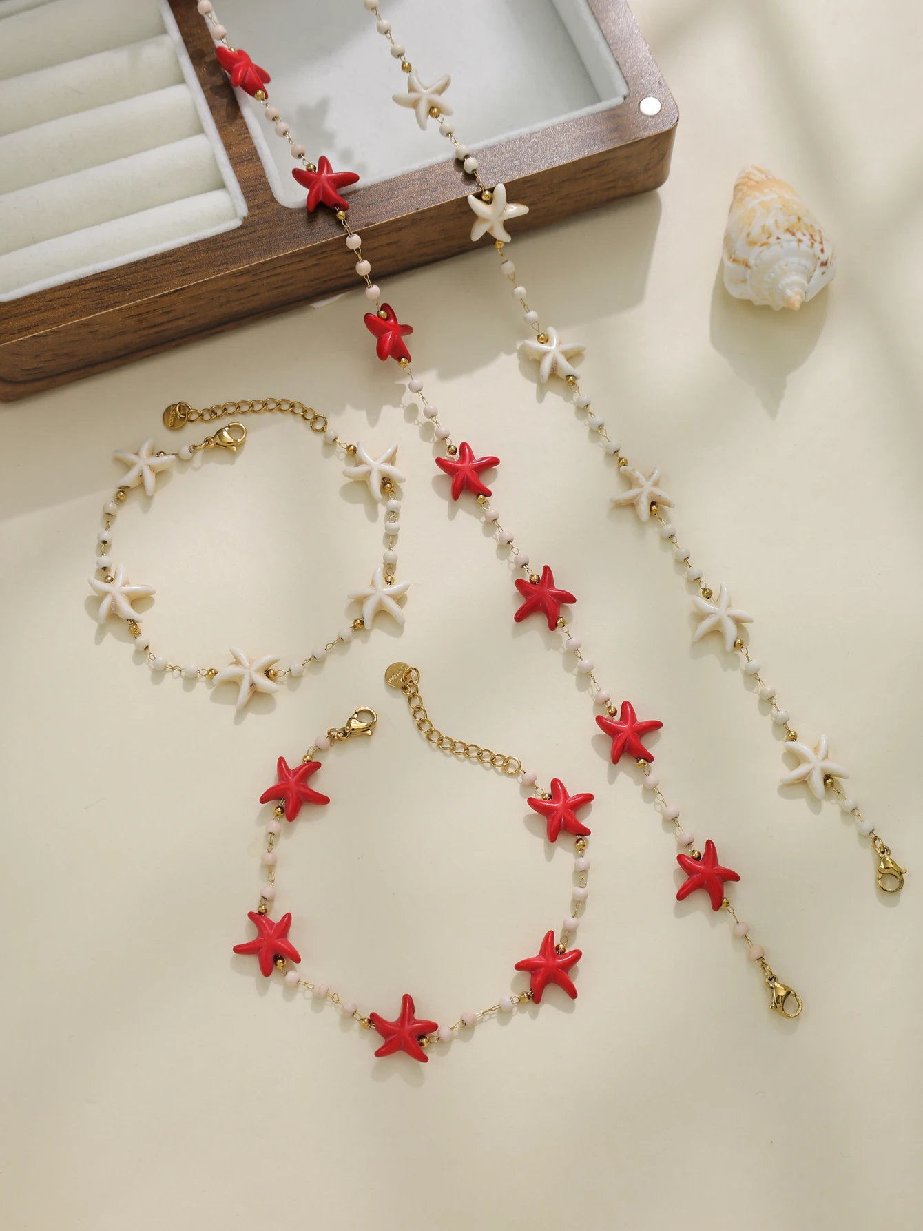 Collana con bracciale a forma di stella marina con perline di conchiglia in acciaio inossidabile bohémien per regalo di gioielli per le vacanze impermeabili da spiaggia estiva fatta a mano da donna