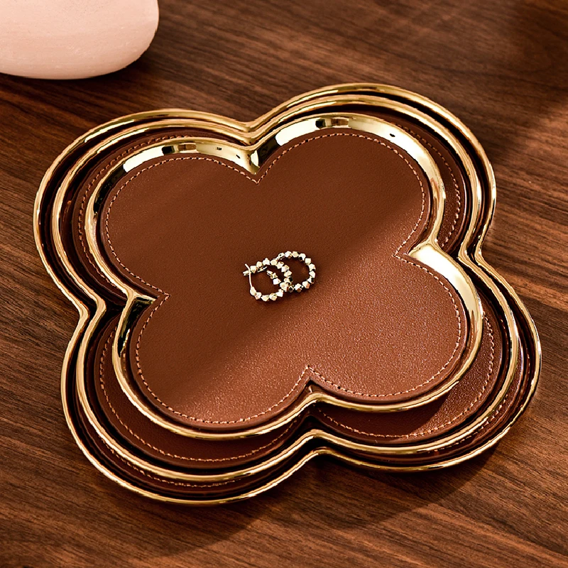 Flower-shaped Ceramic Leather Storage Plate Luxury Porch Key Decorative Plate Ornaments Electroplating Gold Edge Irregular Plate