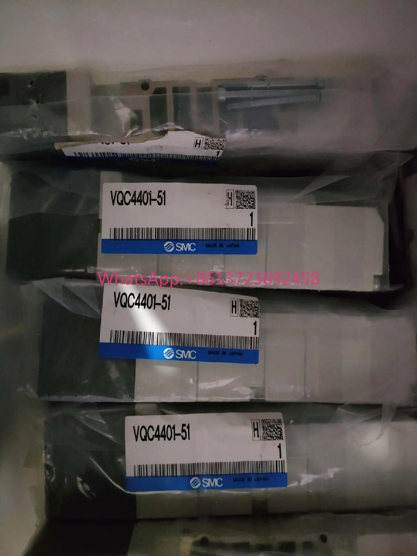 

Brand new original genuine SMC solenoid valve VQC4401-51