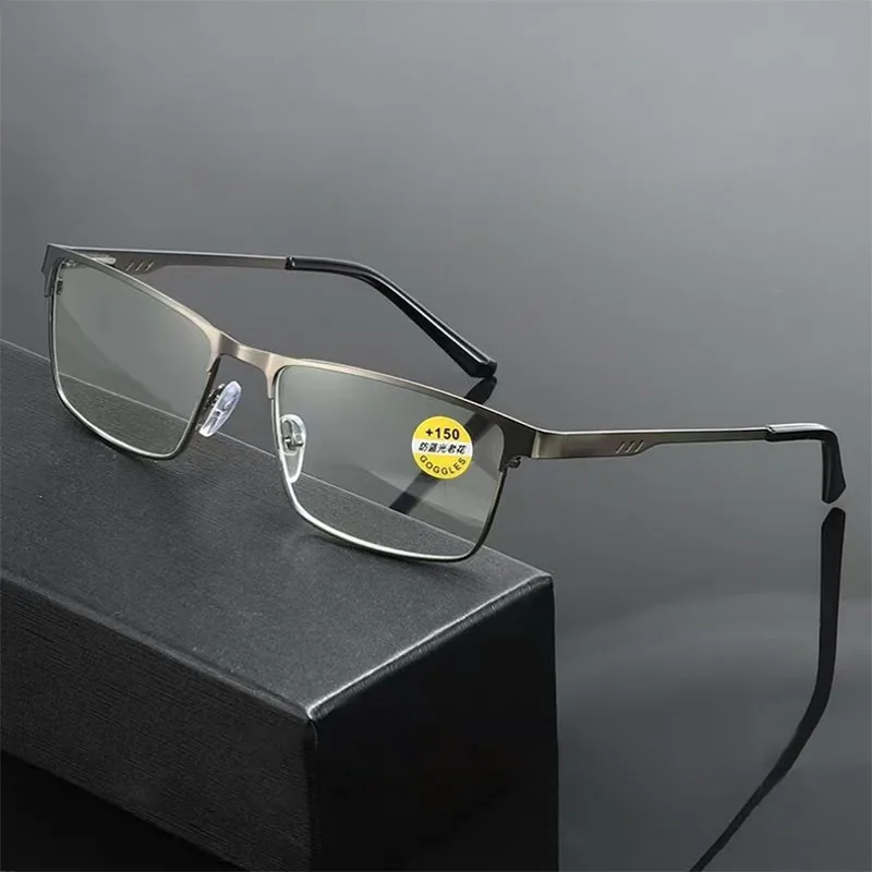 Men Anti-Blue Ray Computer Glasses Spectacles Square Metal Frame Eyeglasses High Quality Blue Light Blocking Decorative Eyewear