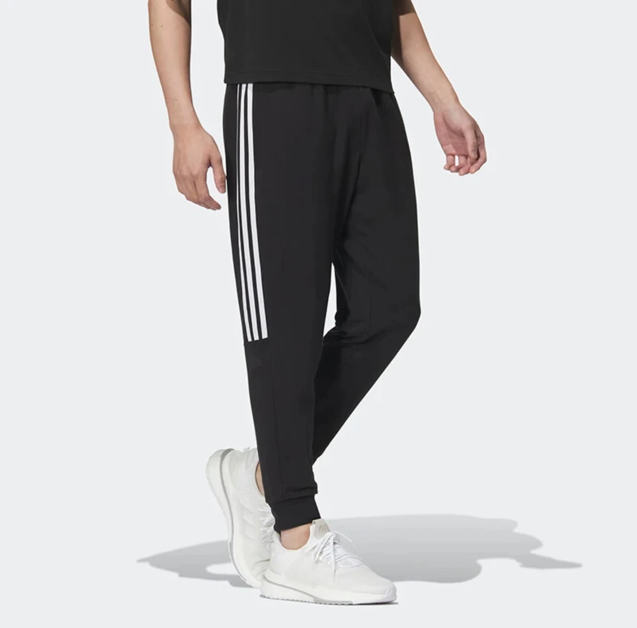 

Adidas Contrasting Side Stripes with Elastic Ties Retro Patchwork Knitted Sports Pants for Men Black IA8182