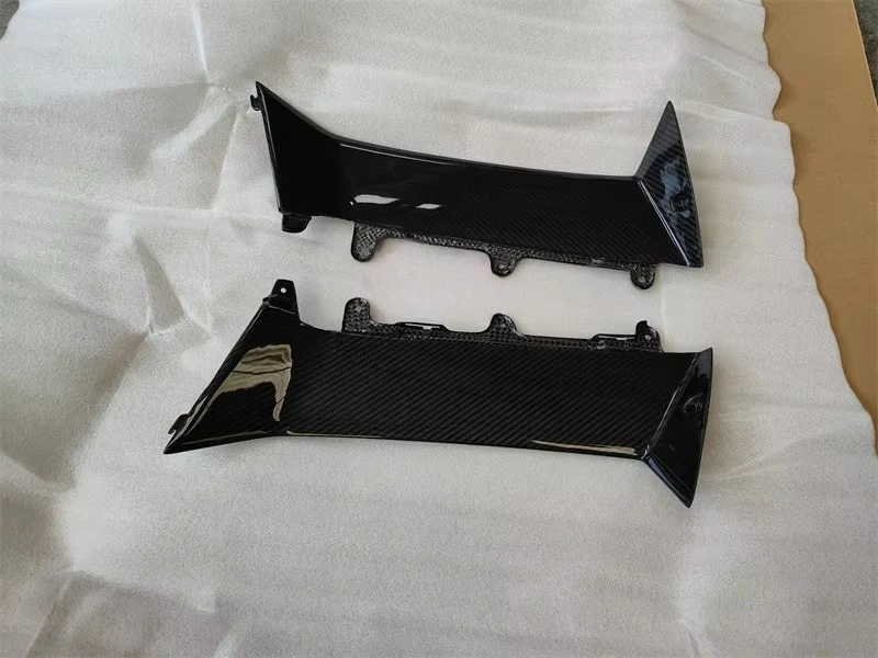 OEM Style Dry Carbon Fiber Car Side Vent Pair Body Kit for the 11-15 Year  Aventador LP700-4 Body Kit