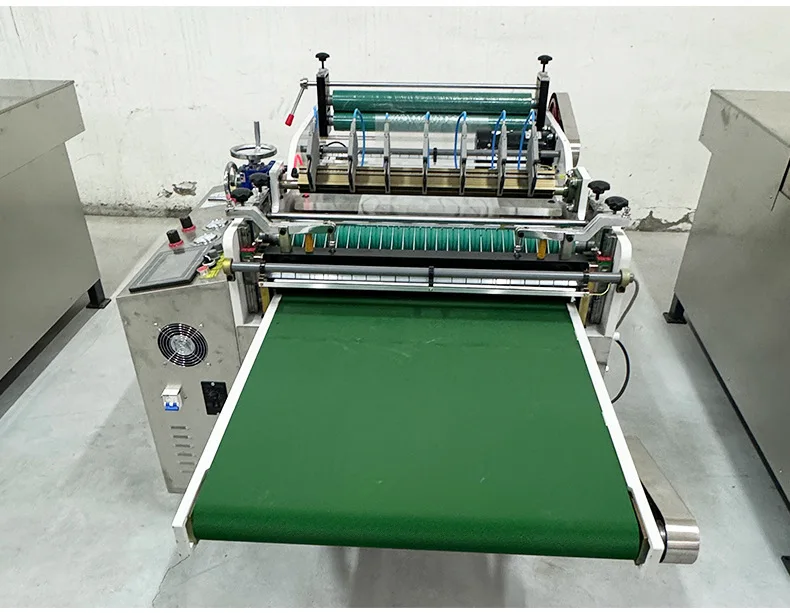 Tagliatrice integrata intelligente all-in-one Taglierina per tessuti a rotazione rapida per varie industrie