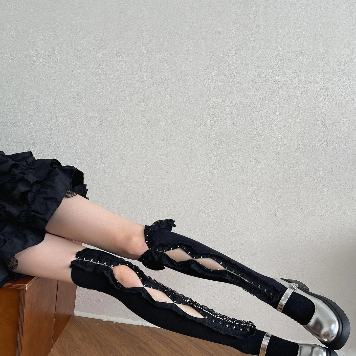 Subculture Y2K Spice Girls Hollow Out Lace Leg Warmers Ladies Punk Style Knee High Socks Party Performance Role Play Leg Warmers - view 3