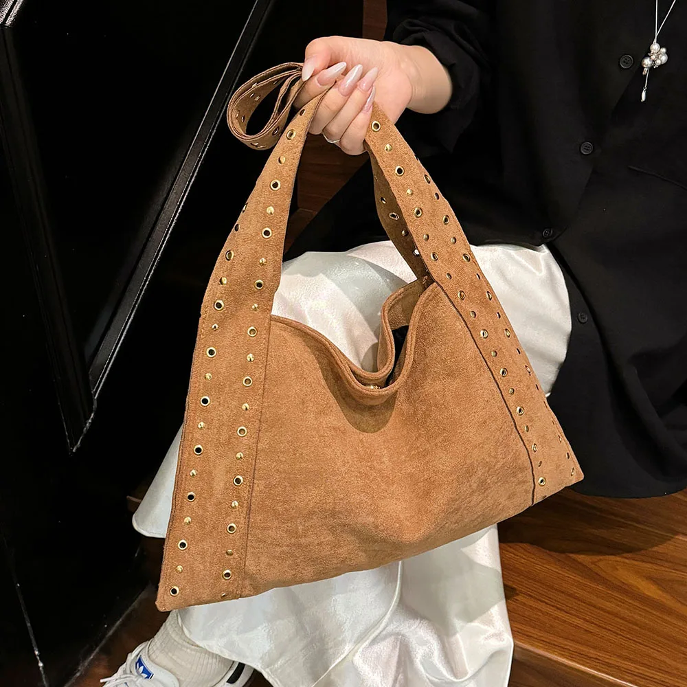 Retro Suede Rivet Single Shoulder Bag for Women Light Luxury High Grade Solid Color Buckle Versatile Underarm Bags Commute Packs