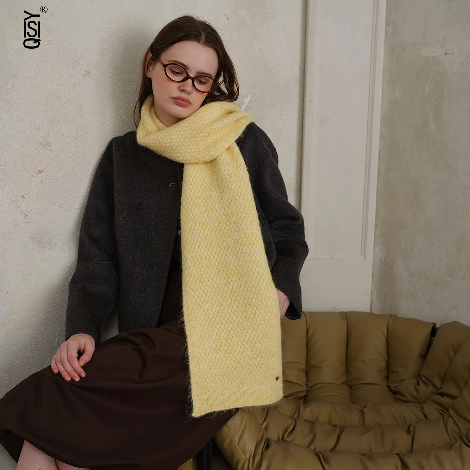 

Korean-style Diamond-patterned Solid-color Knitted Scarf for Women's Winter Atmosphere, Versatile and School-style Woolen Scarfs