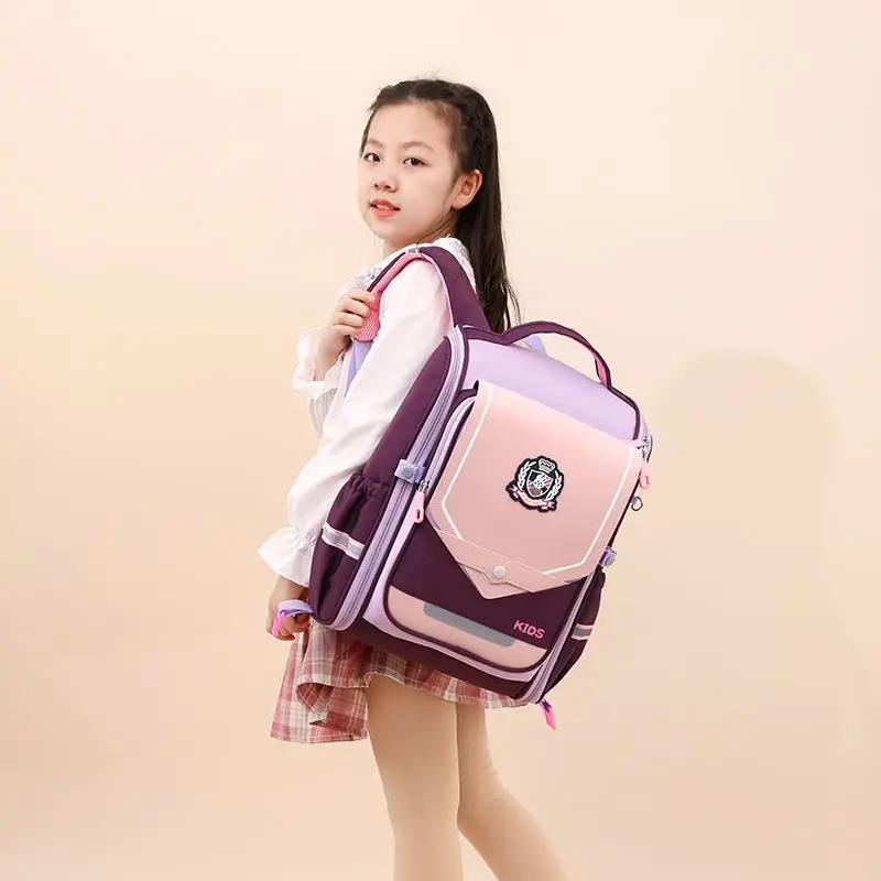 

2025 New Fashion School Bags for Boys Girls Brand Children Backpack Student Book Bag Wholesale Large Capacity Kids Schoolbag
