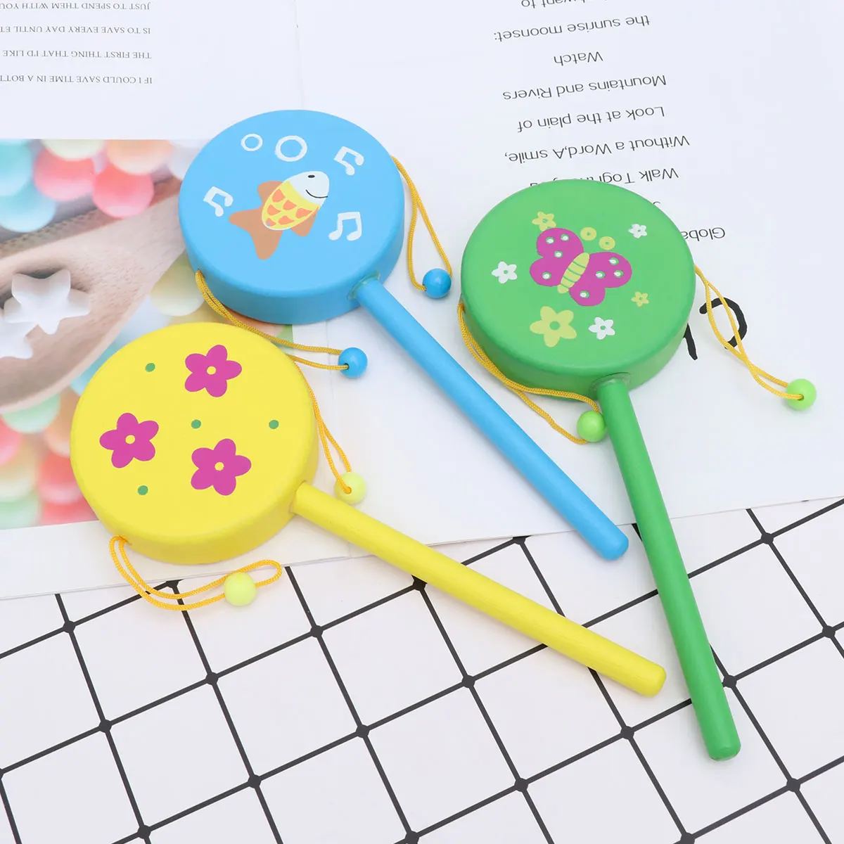 3 stücke Holz Rassel Trommel Für Baby Kinder Helle Farbe Hand Schütteln Pädagogisches Spielen Kreative Holz Musik Infant Geschenk