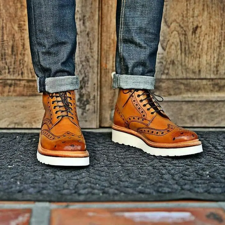 Bottes de motard Vintage de la Renaissance médiévale pour hommes adultes, bout rond ajouré, mi-mollet, talon bas, bottes de chevalier Cosplay d'halloween