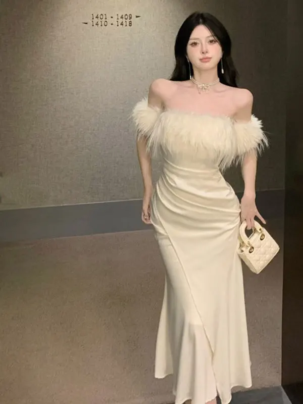 

Elegant Hepburn Style One Shoulder Dress Women's Spring 2026 New Feather Satin Evening Gown Long Sleeve High Waist Straight Cut