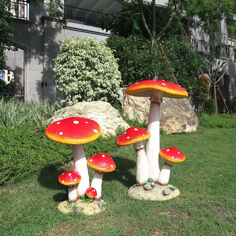 

Outdoor Pastoral Resin Mushroom Ornament Simulation Landscape Sculpture Crafts for Garden & Courtyard Decoration Durable