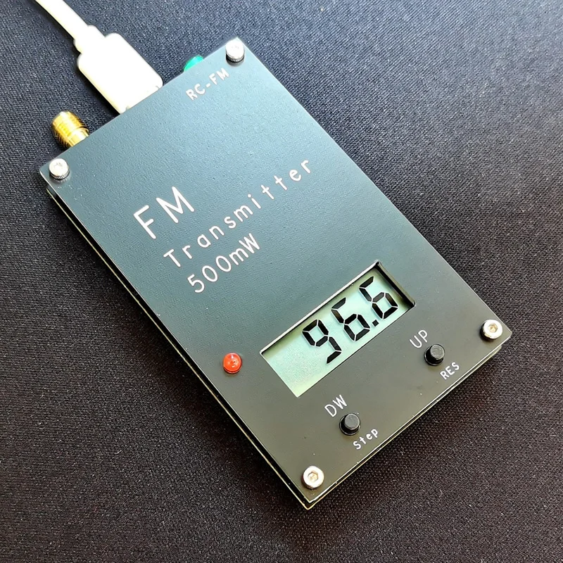 0.5W 63dB0.05% THD 2000m FM transmitter digital display 500mW stereo 76-108M