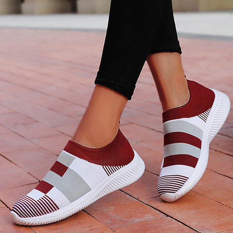 Casual Shoes 2024 New Sneakers For Women Fashion Vulcanize Soft Women Sneakers Slip On Sock Shoes For Women Ladies Flat Shoes