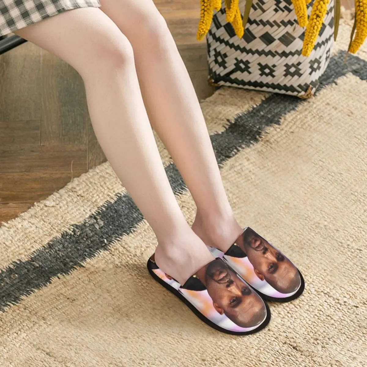 Custom Popular Singer Kanye West Guest Slippers for Bedroom Women House Slipper