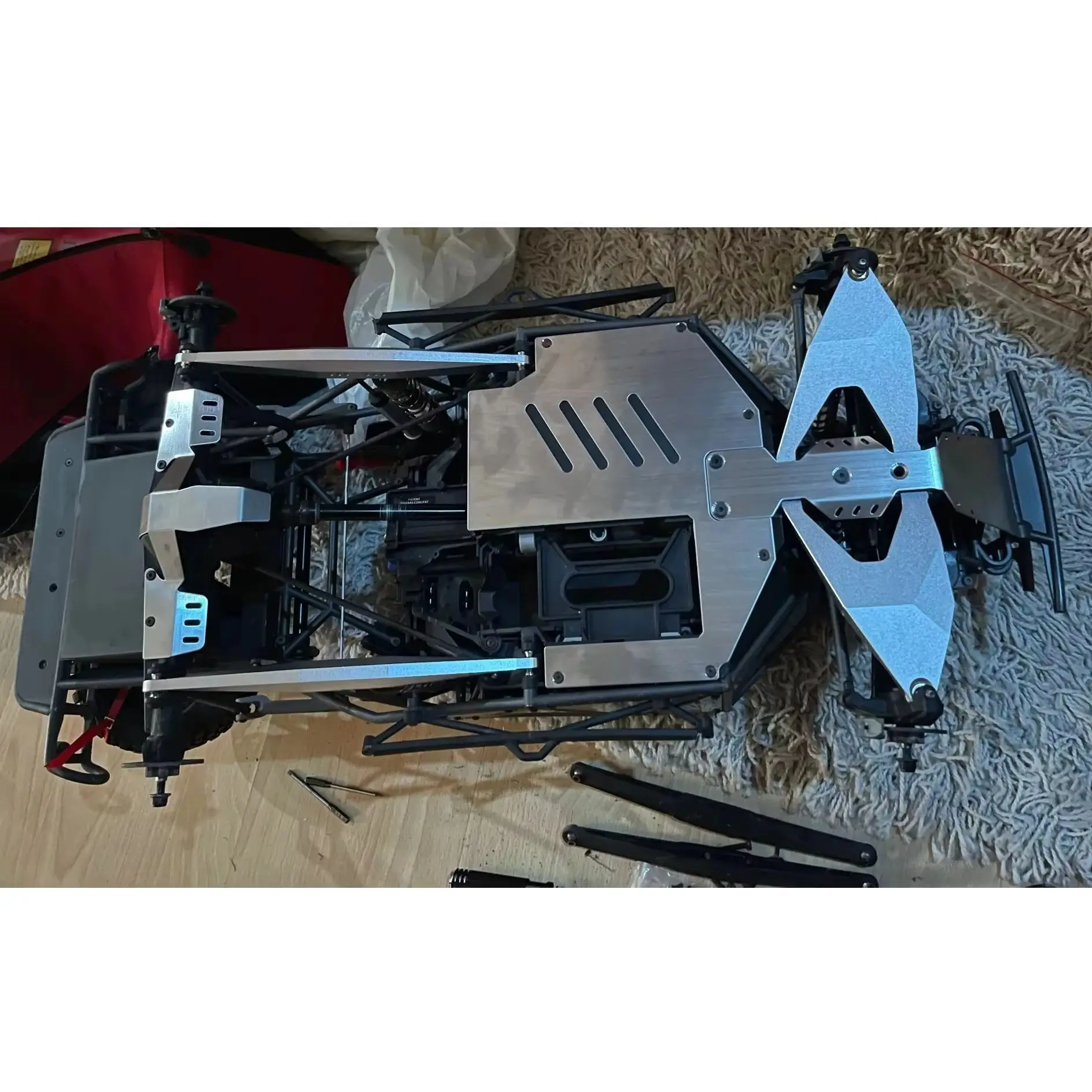Telaio in acciaio inossidabile Armatura Protezione Protezione Piastra paramotore per Traxxas Unlimited Desert Racer UDR 1/7 RC Auto Parti di