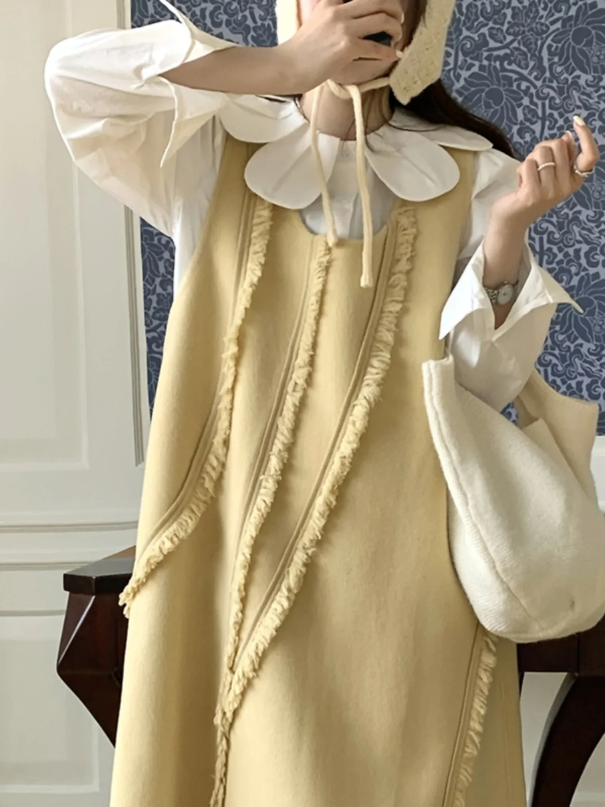 

Ранняя весна, милый Ele, женский корейский белый кукольный воротник с лепестками, простой базовый слой, внутренняя одежда, повседневная свободная посадка