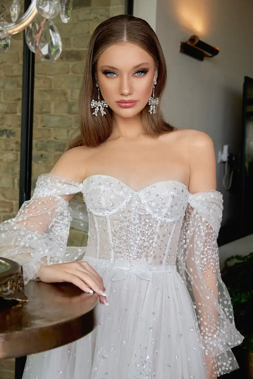 Customized Exquisite Sweetheart Half Sleeve Wedding Dresses Fashion Lace Open Back Tulle Rhinestones Floor Length Bridal Gowns
