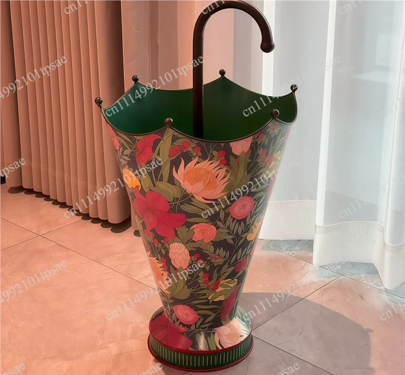 Large capacity umbrella storage rack, entrance umbrella rack, door drain rack, retro printed umbrella bucket
