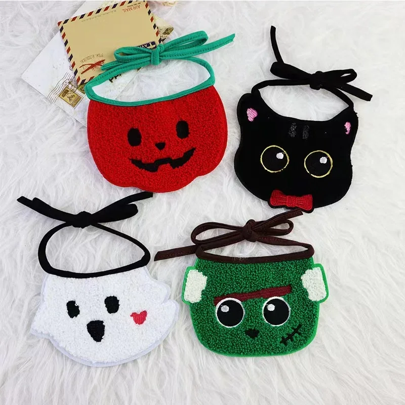 

Halloween Pet Scarf Pet Bib Dog Cat Adjustable Bandanas Scarf Funny Saliva Towel Holiday Pet Supplies Cute Skull Dog Accessories