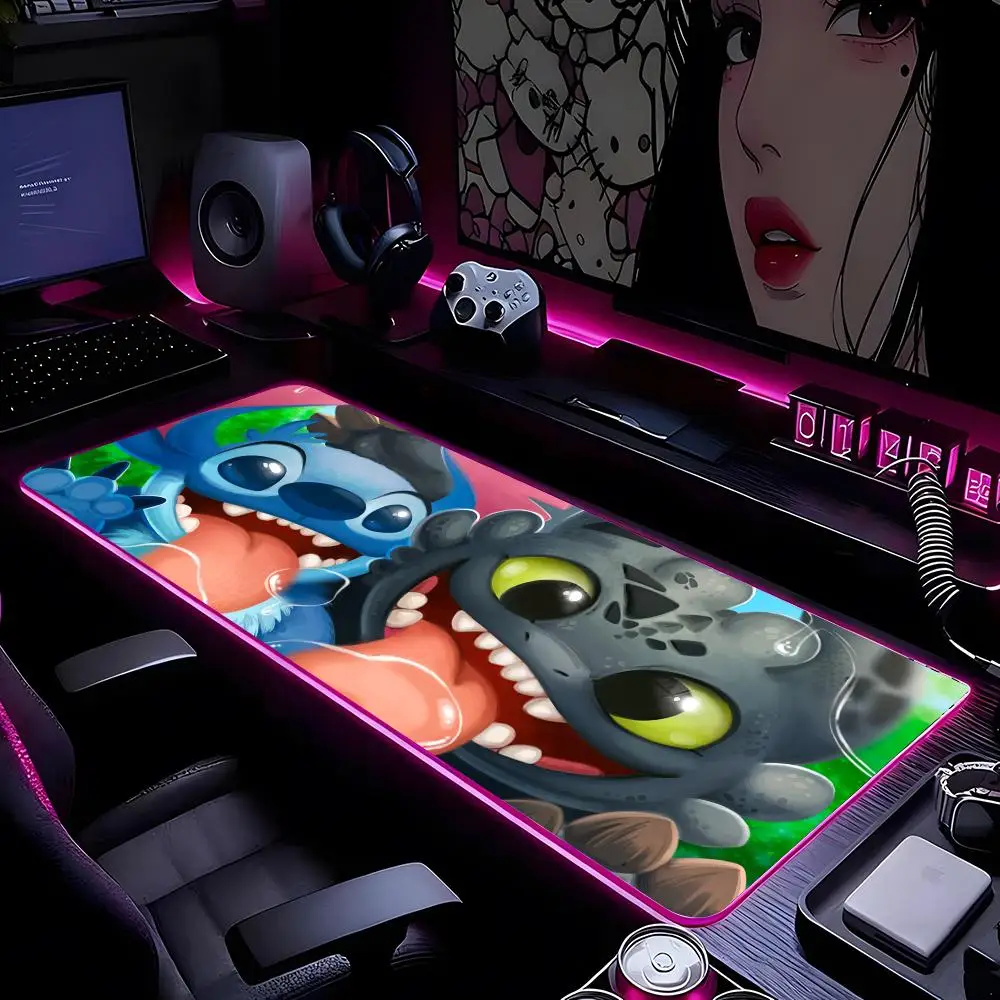 

Kawaii Stitch Аниме Коврик для мыши Коврик для мыши HD Печать Компьютерные геймеры Запирающийся край Нескользящий RGB коврик для мыши XXL90x40 см Клавиатура ПК D