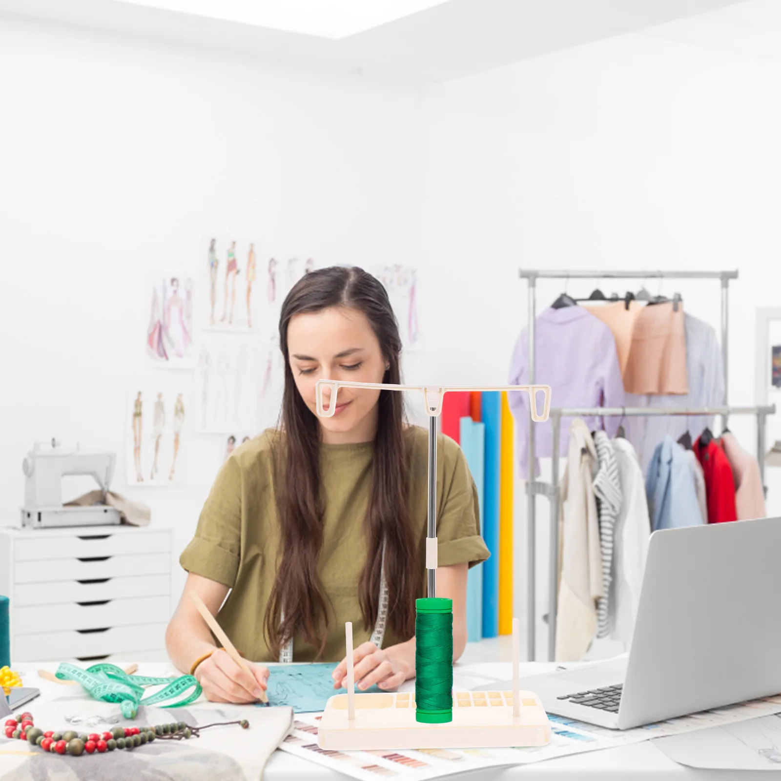 

Sewing Machine Thread Stand 3 Spool Capacity Stable Plastic Metal Construction Thread Flow for Sewing Embroidery