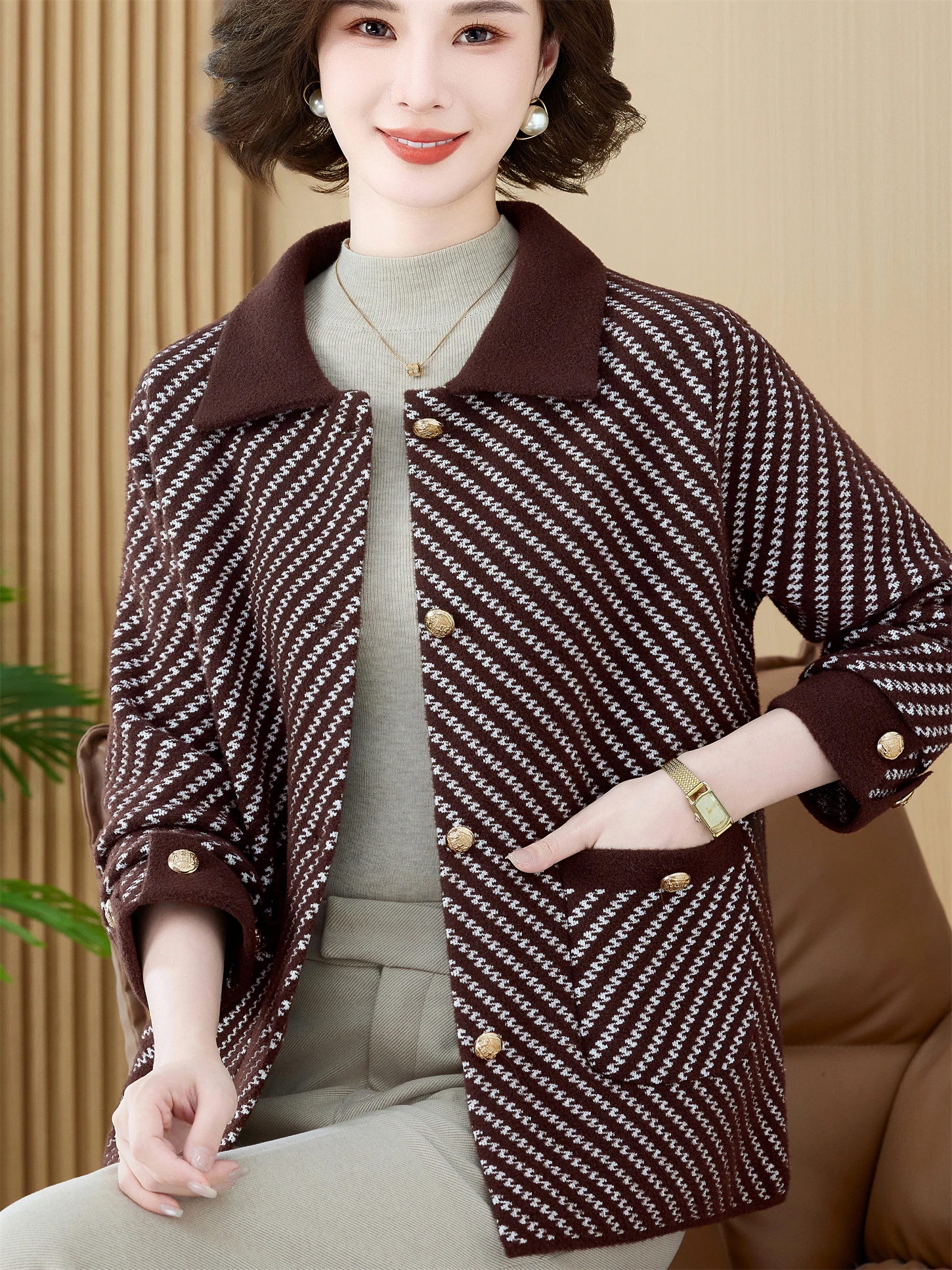 

Sli Knitted irt Coat for Middle-Aged And ly with Plaid Pattern Stand Collar Autumn Top Button Design with ket