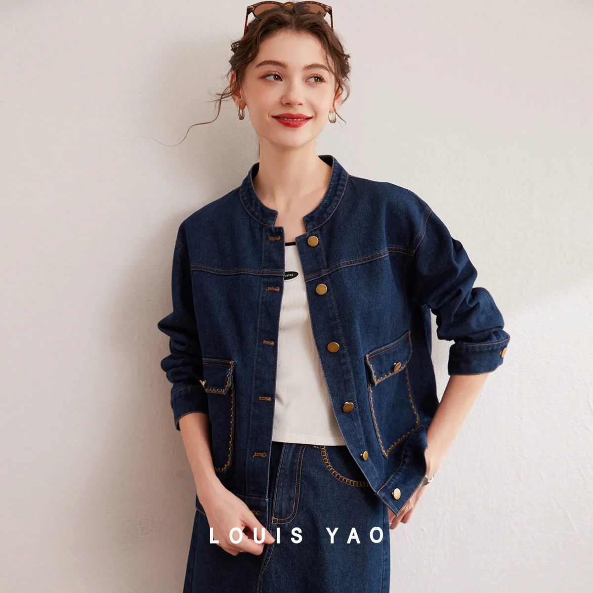 

LOUIS YAO Embroidery Pocket Jeans Jacket 2025 Autumn Fashion Stand-up Collar Coat Non-stretch Long Sleeves Women's Denim Top