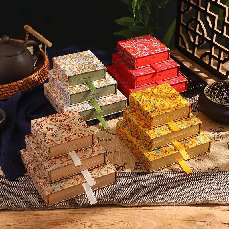 1Pcs Chinese Style Printed Sliding Jewelry Box Clear Display Window Exquisite Patterns For Storing Small Jewelry And Gifting