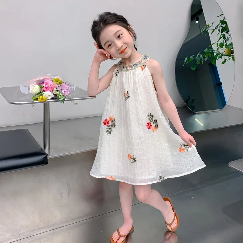 

2024 new summer girl flower sleeveless dress playful princess vest skirt comfortable breathable material embroidered skirt with