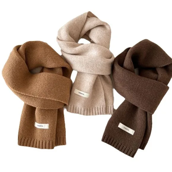 وشاح صغير من الصوف الخالص 100% للنساء في شتاء 2025 وشاح نسائي جديد محبوك متعدد الاستخدامات النسخة الكورية وشاح صوفي